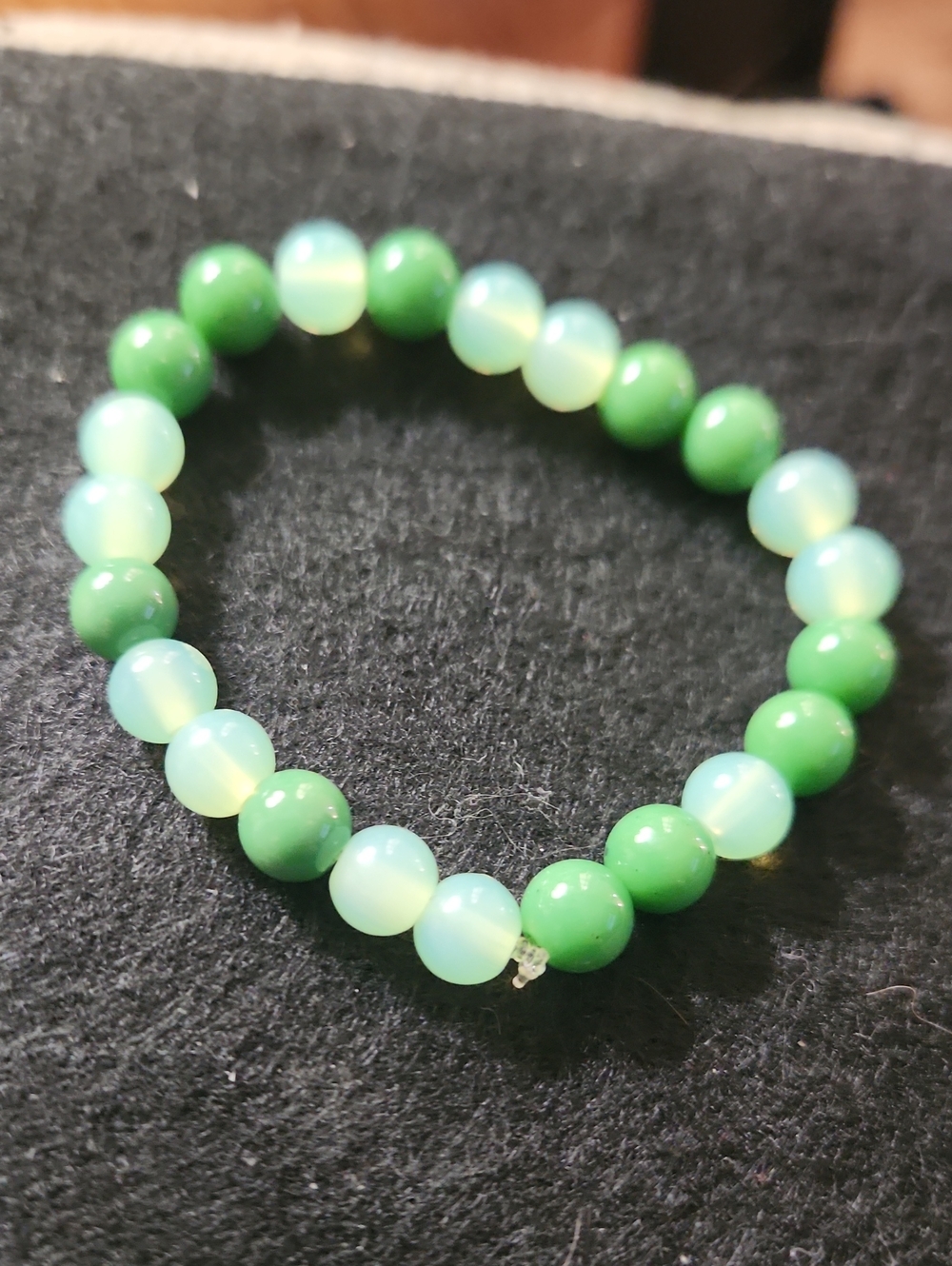 Hand Crafted Two-Tone Green Beaded Stretch Bracelet
